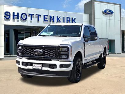 New 2026 Ford F250 Lariat w/ Black Appearance Package