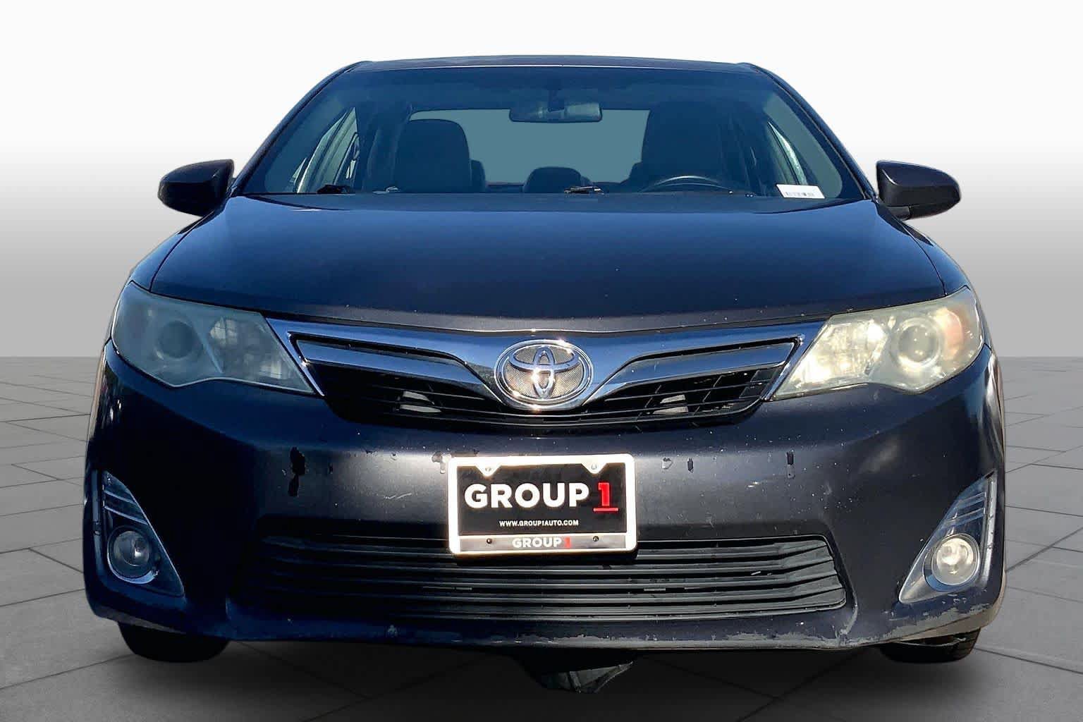 Used 2012 Toyota Camry XLE FWD image 3