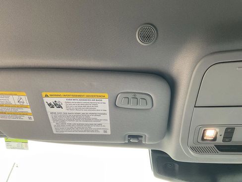 Used 2023 Ford Explorer XLT w/ Equipment Group 202A image 20