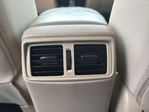 Used 2019 Nissan Rogue SV FWD image 28
