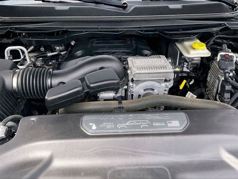 Used 2022 Jeep Wagoneer Series II AWD/4WD image 11