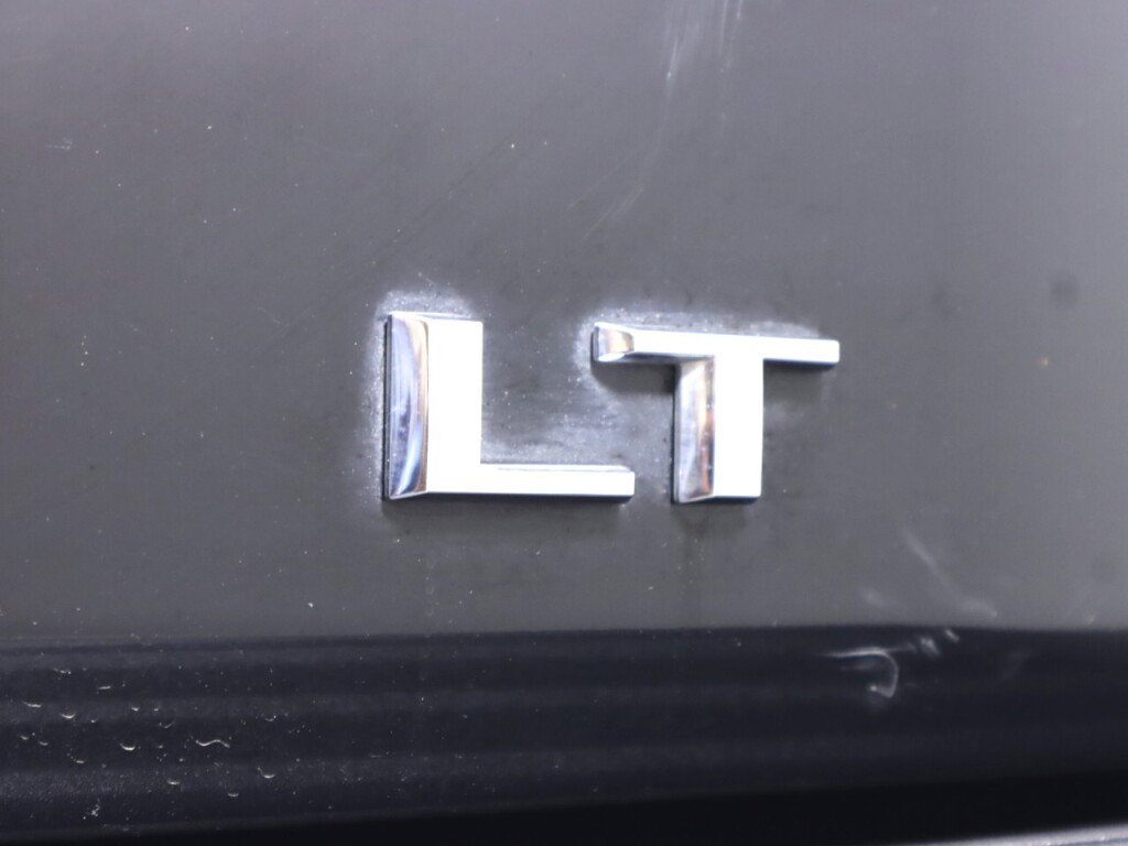 Used 2022 Chevrolet Tahoe LT w/ Luxury Package AWD/4WD image 38