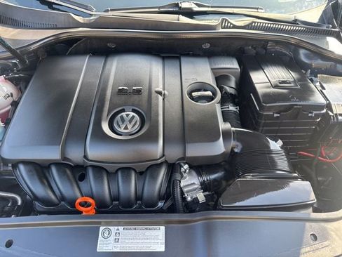 Used 2010 Volkswagen Jetta Limited Edition image 17