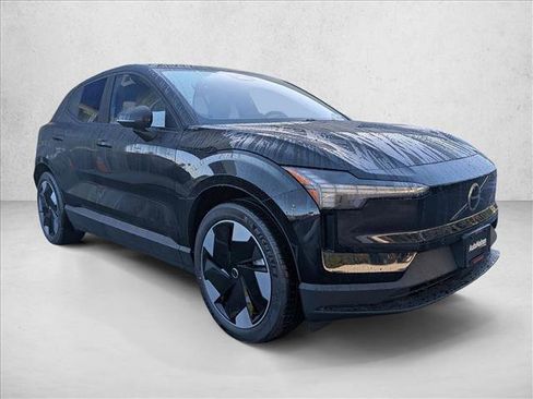New 2026 Volvo EX30 Plus w/ Climate Package AWD/4WD image 8
