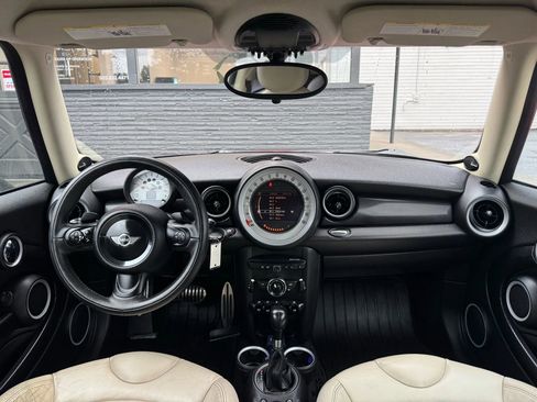 Used 2013 MINI Cooper S w/ Mini Connected Pkg image 23