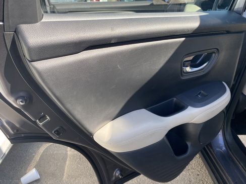 Used 2024 Honda HR-V LX image 12