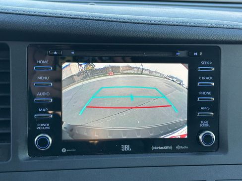 Certified 2020 Toyota Sienna SE image 21