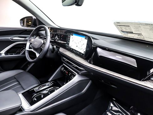 New 2025 Audi Q5 Premium image 5