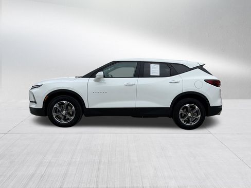 Used 2023 Chevrolet Blazer LT FWD image 9