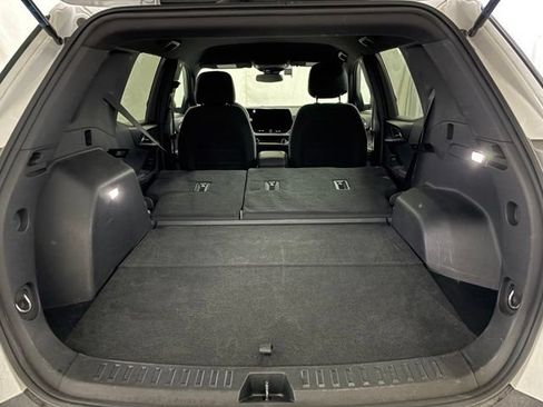 Used 2025 Chevrolet Equinox LT FWD image 14