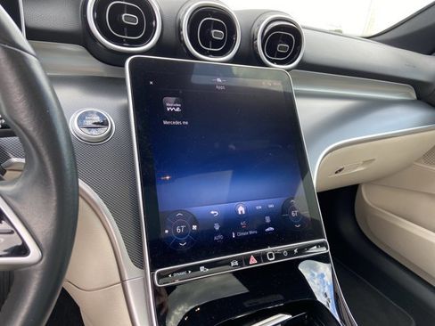 Used 2025 Mercedes-Benz C 300 Sedan image 38