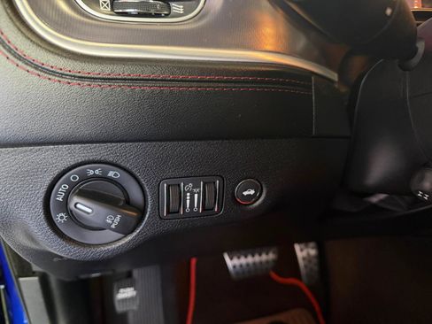 Used 2019 Dodge Charger Scat Pack w/ Technology Group RWD image 36