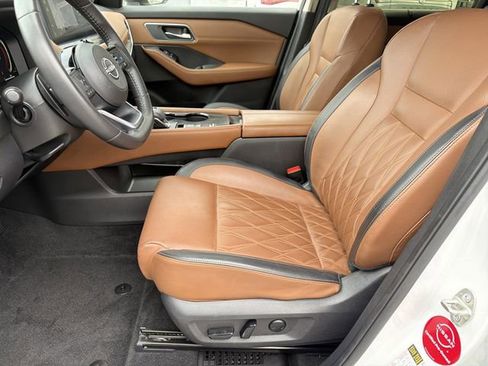 Certified 2024 Nissan Rogue Platinum w/ Platinum Premium Package image 21