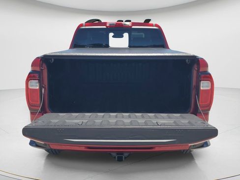 Used 2026 GMC Canyon Denali AWD/4WD image 9