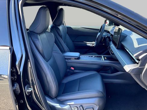 Used 2026 Lexus ES 350e w/ Convenience Package FWD image 8