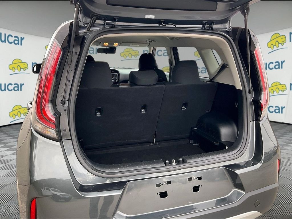 Certified 2024 Kia Soul LX w/ Option Group 015 FWD image 33
