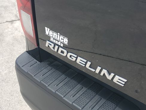 Certified 2023 Honda Ridgeline RTL image 12