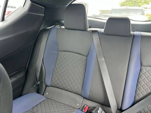 Used 2021 Toyota C-HR XLE FWD image 12