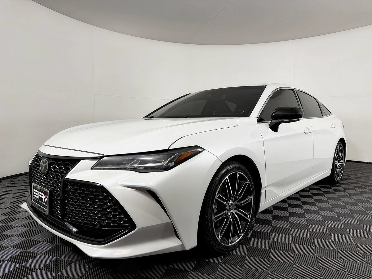 Used 2019 Toyota Avalon Touring w/ Advanced Safety Package FWD image 2