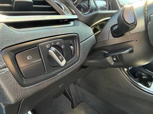 Used 2018 BMW X2 sDrive28i w/ M SportX Package image 19