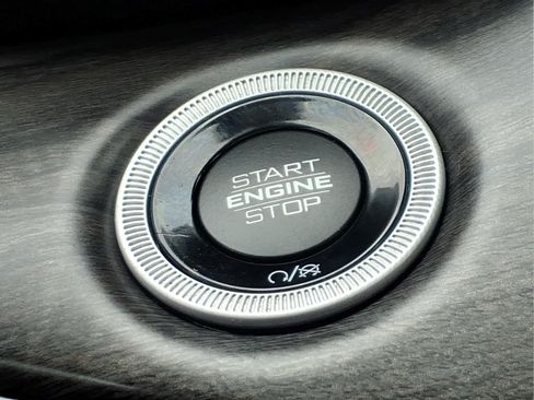 Used 2023 Jeep Grand Cherokee L Limited AWD/4WD image 22