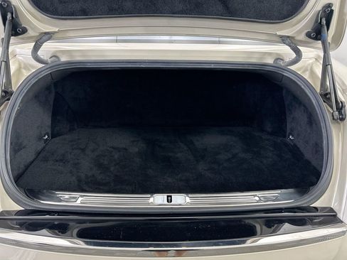 Used 2016 Bentley Mulsanne image 28