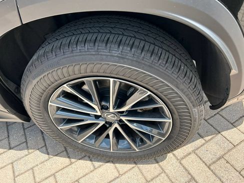 Used 2025 Lexus NX 250 FWD w/ Accessory Package (Z1) image 11