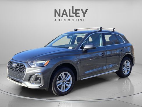 Used 2023 Audi Q5 2.0T Premium w/ Convenience Package image 1