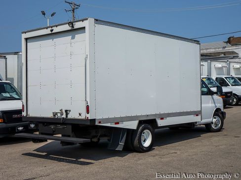 Used 2024 Chevrolet Express 3500 w/ Power Convenience Package RWD image 6