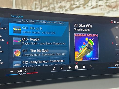 Used 2025 BMW M2 image 18