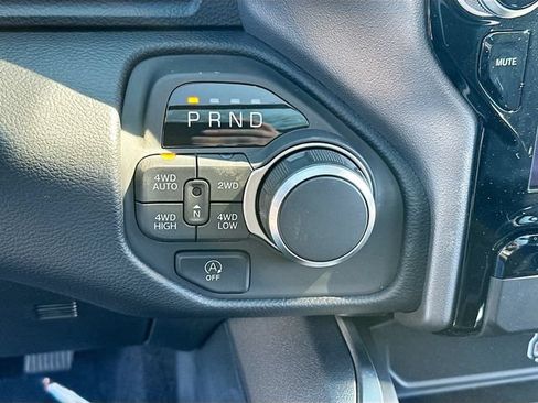 New 2026 RAM 1500 Big Horn AWD/4WD image 18