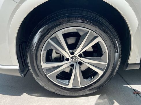 Certified 2025 Lexus RX 350 FWD w/ Technology Package image 9