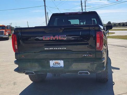 Used 2024 GMC Sierra 1500 AT4 w/ Technology Package image 7