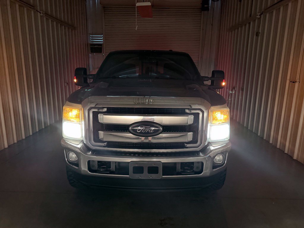 Used 2016 Ford F250 Lariat w/ Lariat Ultimate Package AWD/4WD image 9