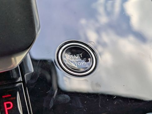 Used 2024 Land Rover Range Rover Sport Dynamic SE AWD/4WD image 19