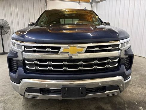 Used 2022 Chevrolet Silverado 1500 LTZ w/ LTZ Convenience Package II AWD/4WD image 2
