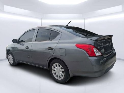 Used 2017 Nissan Versa S Plus FWD image 5