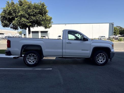 Used 2014 GMC Sierra 1500 SLE w/ Suspension Package, Off-Road image 4
