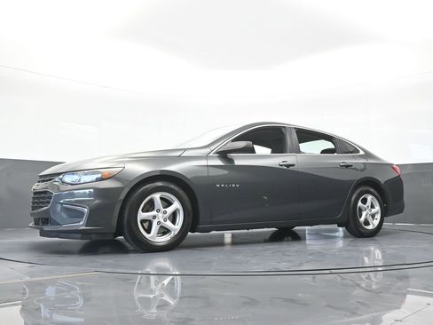 Used 2018 Chevrolet Malibu LS FWD image 47