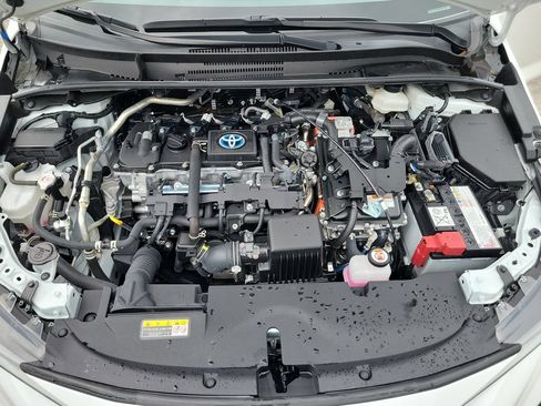 Used 2024 Toyota Corolla SE w/ SE Package FWD image 40