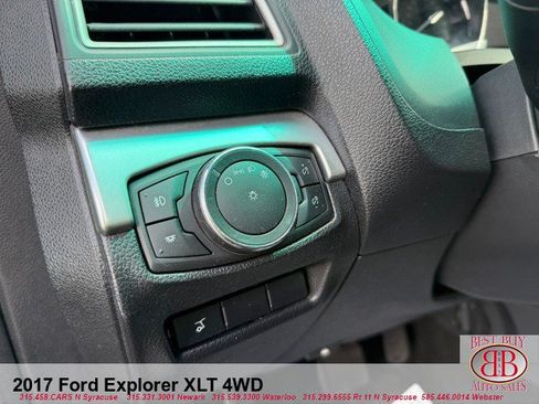 Used 2017 Ford Explorer XLT w/ Equipment Group 202A AWD/4WD image 19