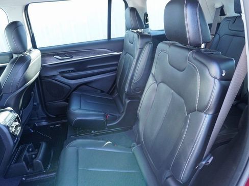 Used 2023 Jeep Grand Cherokee L Limited image 36