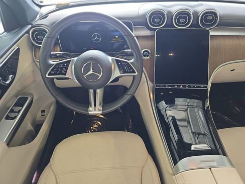 Certified 2023 Mercedes-Benz GLC 300 image 18