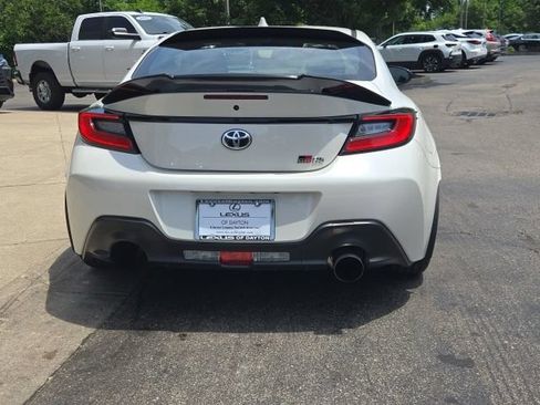 Used 2024 Toyota GR86 RWD image 4