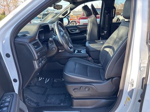 Used 2023 Chevrolet Tahoe Premier w/ Advanced Technology Package image 15