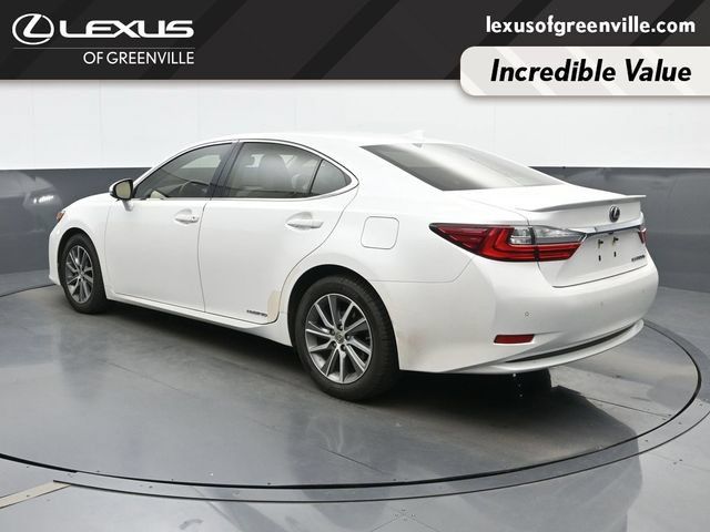 Used 2017 Lexus ES 300h w/ Luxury Package FWD image 6