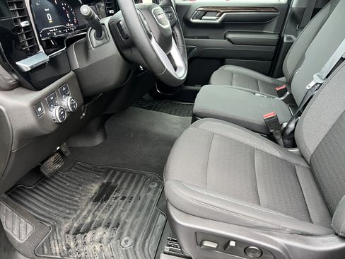 Used 2024 GMC Sierra 1500 Elevation image 15