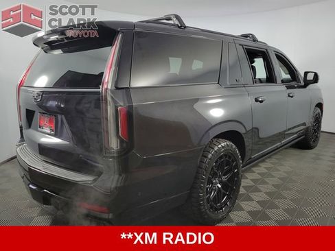 Used 2024 Cadillac Escalade ESV V image 6