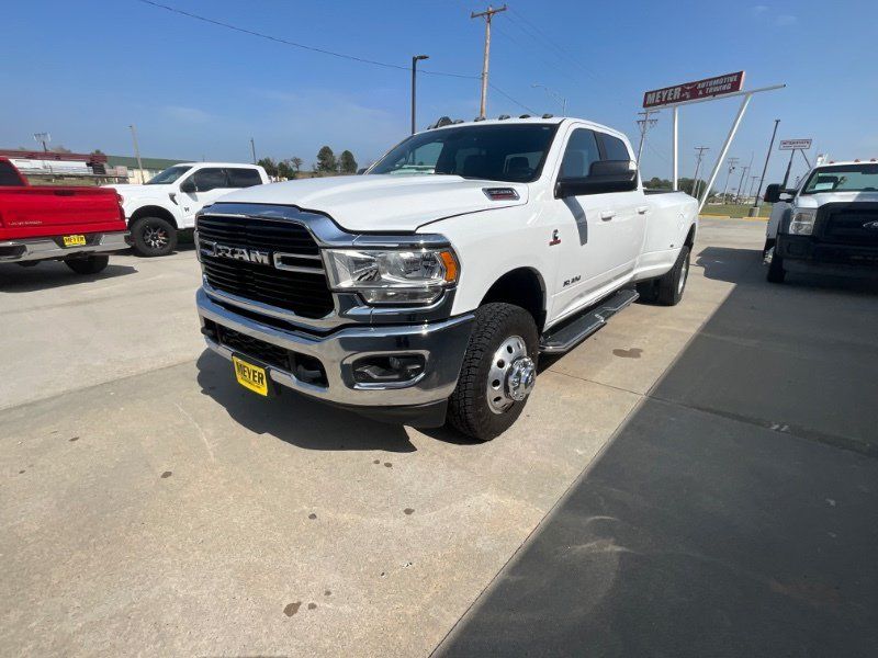 Used 2021 RAM 3500 Big Horn w/ Level 1 Equipment Group AWD/4WD image 4