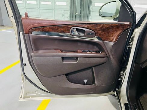 Used 2014 Buick Enclave Leather w/ Trailering Provision Package image 25
